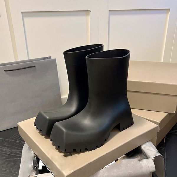 

designer solid color boot luxury fashion women winter letter woman shoes exterior cowboy shoe metal trim half boots outdoors short boots 01, Black