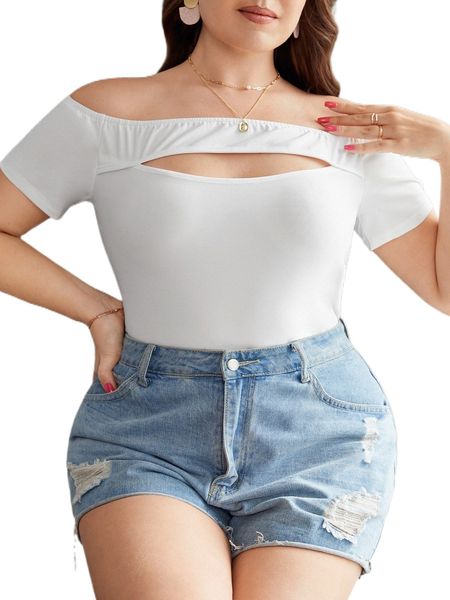 

plus off shoulder cut out tee q7dc#, Black