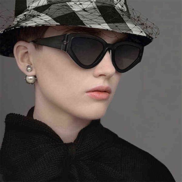 

2022 latest fashion designer factory online export sunglasses new d red same personalized small frame catstyle1, White;black