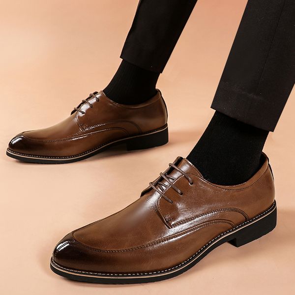 Fashion Formal Business Shoes Men Men Lace de couro Up British Style Gentlemen Suit Shoes Sapatos Oxfords