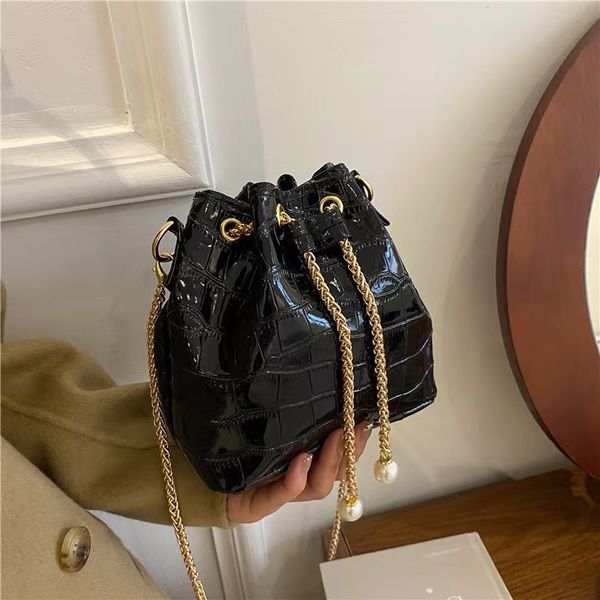

versatile messenger bag female minority design chain one shoulder bucket bag