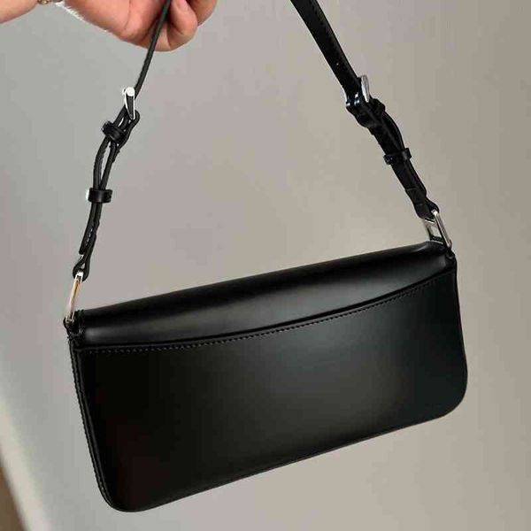 

luxuries designers women underarm bag luxury handbag shoulder baguette leather crossbody female purses 220402