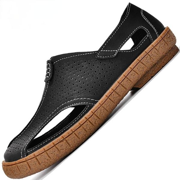 Sandals Hollow Sapatos de couro genuíno para homens chinelos de verão meio chinelos tendência moda praia mocassins casuais Breathablesandals