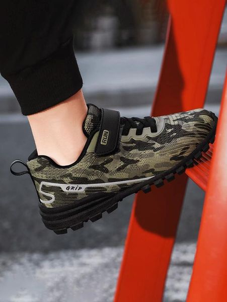 

boys camo print hook-and-loop fastener hiking shoes she, Black