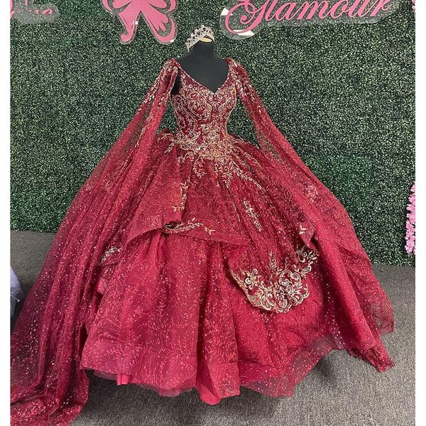 

burgundy quinceanera dress with cape sleeve sweet 16 vestidos para 15 quinceanera vestidos de xv anos 2022 estidos para 15 nera, Blue;red