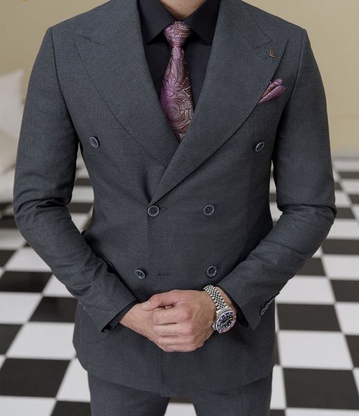 2023 Tuxedos de casamento cinza elegante Groom Wear Mens Suits Slim Fit Fit Peaked Lapel Prom Bestman Groomsmen Designs Blazer