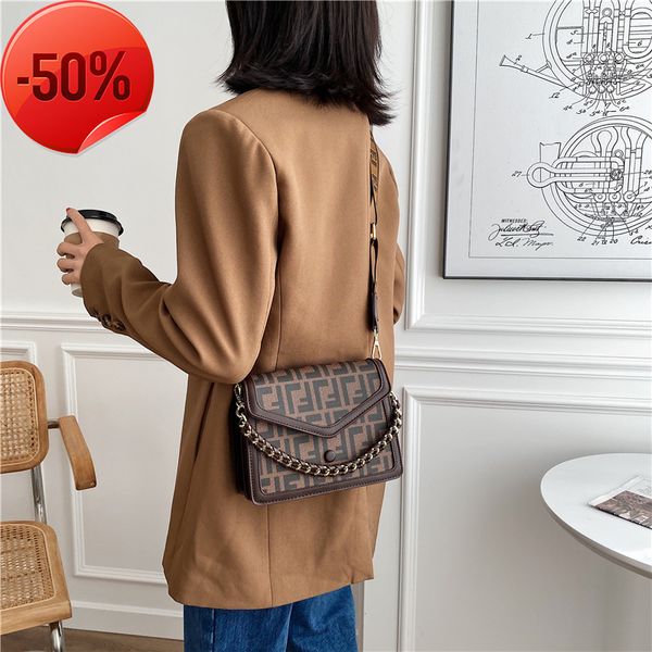 

the factory directly 2022 fashion new fashion shoulder bag hand printed msenger women's bag