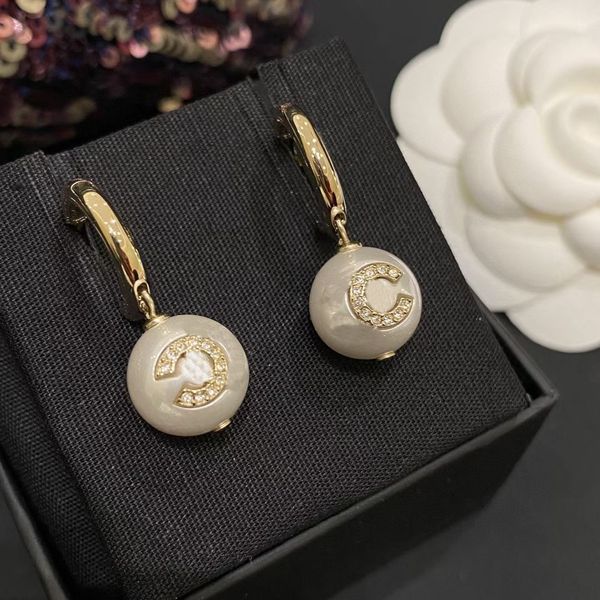 

2022 charm drop earring with diamond and nature shell beads in 18k gold plated round shape for women wedding jewelry gift have box stamp ps4, Golden