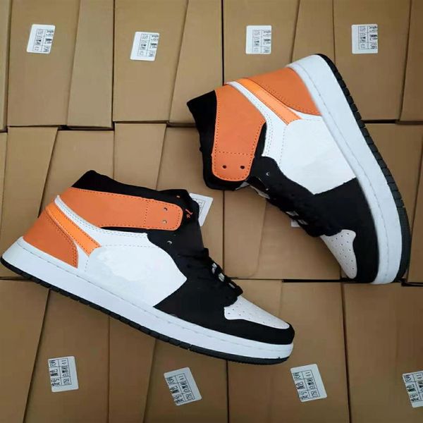 

2021 classic mens skateboard shoes fashion womens sneakers high leather casual one 1 sports shoes zapatillas trainers 3279f, Black