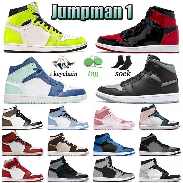 

designer jumpman 2022 basketballs shoes 1 visionaire cream dark chocolate newstalgia blue mint stage haze 1s sneakers shadow women men train, White;red