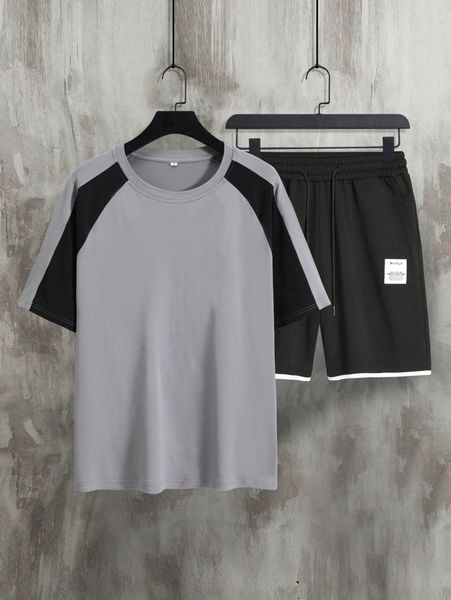 

men contrast panel raglan sleeve tee & patch detail 2 in 1 shorts q1ua#, Gray