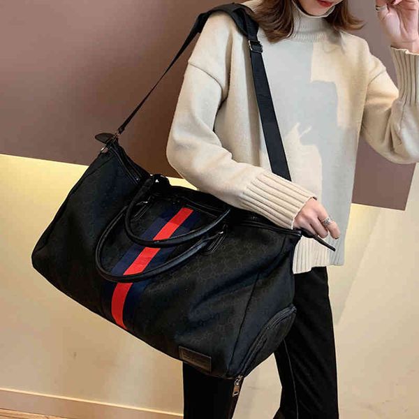 

60% off gradient color fashion travel bag big flower men women duffle leather luggage handbags large capacity sport letter print handbag 2tr