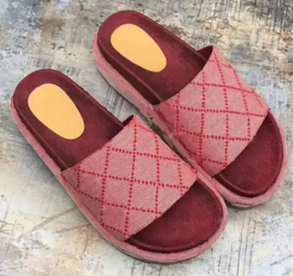 

new 2022 beach slippers fashion thick bottom designer women shoes cartoon alphabet lady platform leather heels letter slides high heel sanda, Black