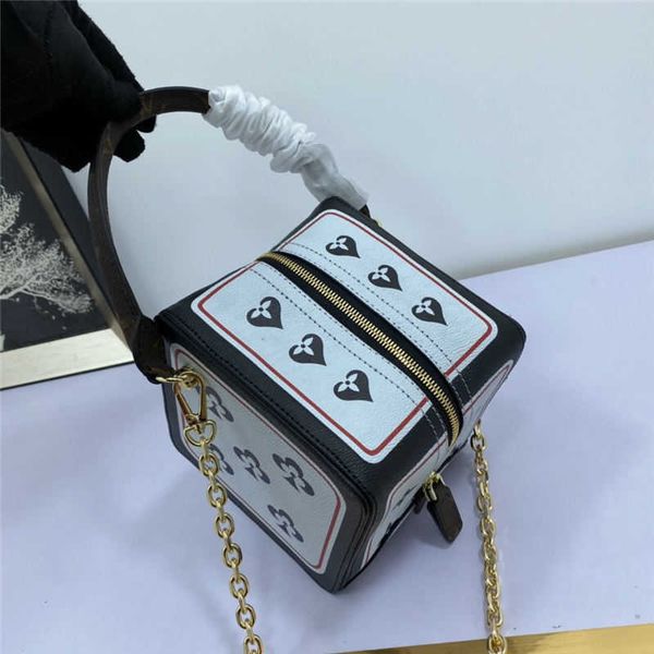 

2022 21ss playing card series dice pack poker bag size: v-037