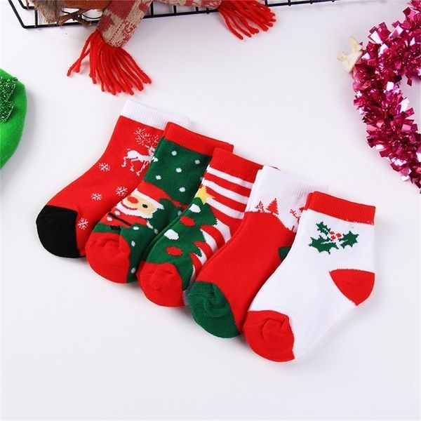 Merry Noel çorapları çocuklar erkek bebek kız yılı çorap sevimli sevimli sevimli kırmızı hediye çorap karikatür sonbahar kış çorapları 5 çift/5 çift lj201216