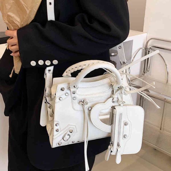

handbags 70% off small bag female 2022 summer new design hand bill of lading shoulder style messenger tote bag purs