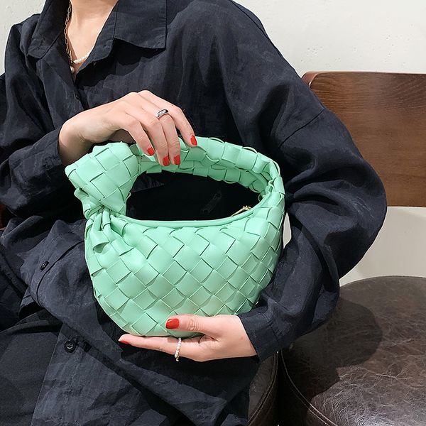 Модная ручная ручная сумка роскошная тканая кожаная ручная сумка для ручной сумки дамы пуш -завязки ручка повседневная сумочка Hobos маленькая сумка