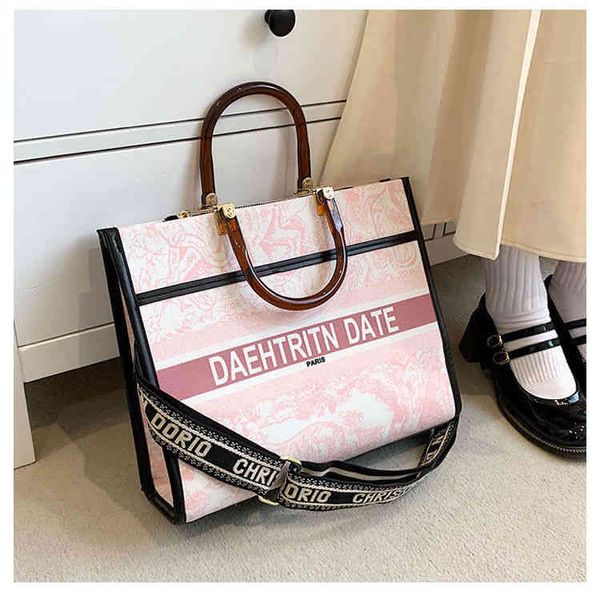 

factory direct 65% off han sisen sports style appearance personalized french custom 2022 new shopping messenger bag ins