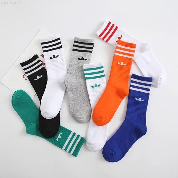 3 çift yüksek kaliteli moda erkekler kadın sporları nefes alabilen yonca çizgili pamuklu çorap unisex açık yetişkin koşu çorapları hediyeler y220803
