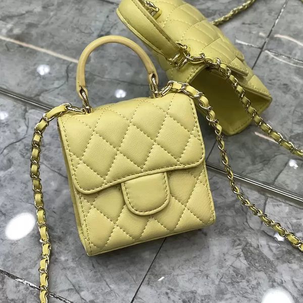 

2022ss summer ladies girls classic mini flap vanity with chain bag quilted little mirror cosmetic case gold metal hardware crossbody shoulde