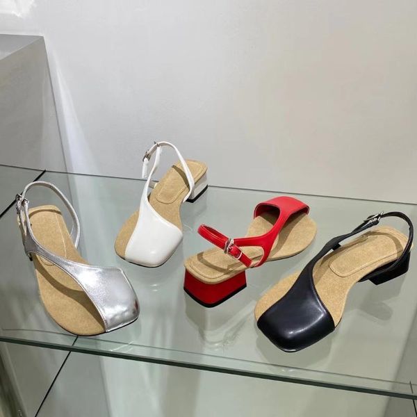 Sandaletler Gelişler Kadın Gümüş Siyah Kırmızı Bej Yaz Düz Düşük Topuklu Sırt Strap Ayakkabıları Kadın Pompalar Dışında 35-39Sandals