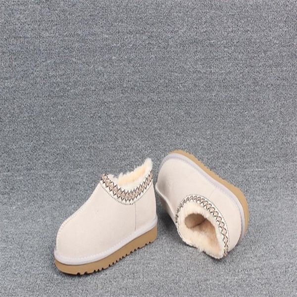 

- women man classic winter snow boots winter slippers shoes size 34-44223c, Black