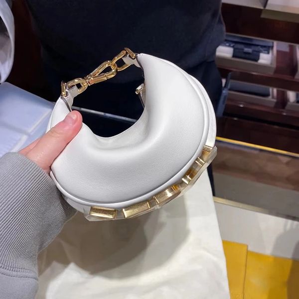 

2022 spring summer women's new chain letter wrist bag ladies fashion clutch shoulder messenger bags female325x