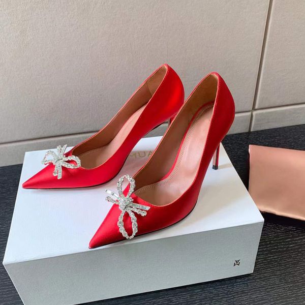 

level amina muaddi crystal-studded bows dress shoes pumps pumps the point-toe satin red stiletto heels luxury designers evening party weddin, Black