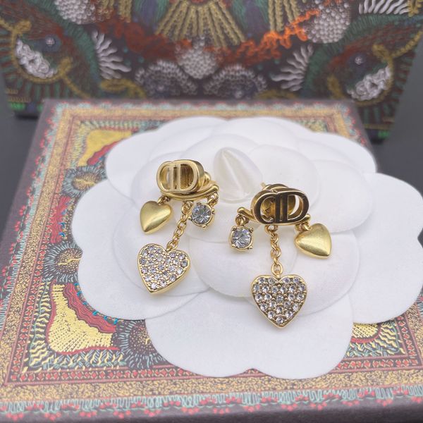 

the factory directly d home cd full diamond letter earrings love classic new style inlaid high sense, Golden