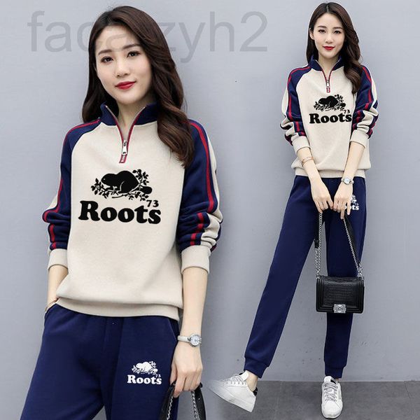 

two piece dress designer [venetian]thin casual sports women's zipper stand collar stitched sweater coat two-piece suit 02pd2022, White