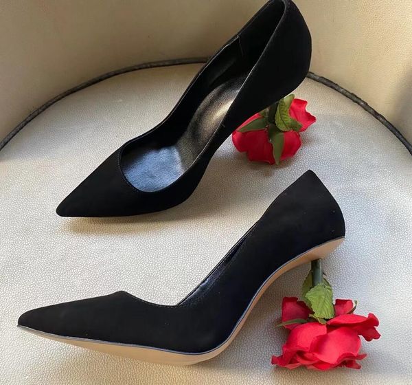 scarpe eleganti da donna sexy con rosa rossa scarpe nere Décolleté da donna con punta a punta, tacco a fiore, scarpe da festa in pelle, tacchi alti vintage