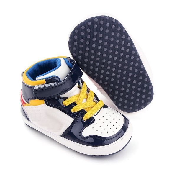 New Casual Pu leather Baby first walkers Morbide scarpe antiscivolo mocassini per bambini ragazze ragazzi Scarpe da bambino per bambini 0-18 M