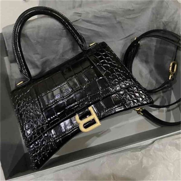 

designer handbags 2022 net balencaigabag red hourglass b-button crocodile leather fashion leather women's bag single shoulder messenger