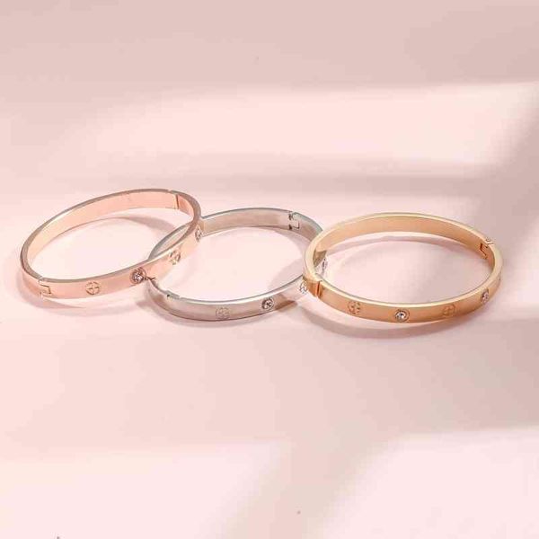 

designer carti er factory price direct selling network red korean version rose gold plated alloy diamond inlaid bracelet 2022 new couple bra, Silver