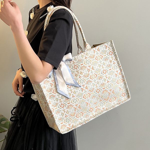 

designer bags this year's popular big women's 2022 summer new fashion versatile large capacity foreign handbag tote