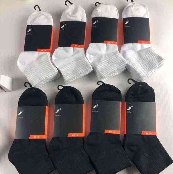 

mens socks women men cotton all-match classic ankle letter breathable black and white mixing football basketball sports sock