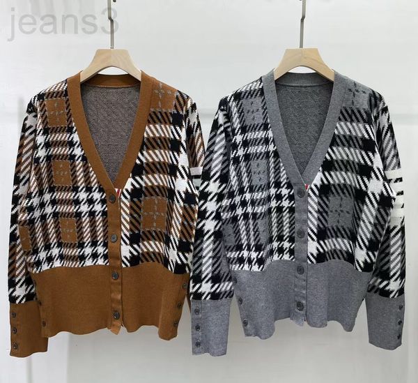 

women's knits & tees designer autumn and winter new aging british style v-neck contrast check loose lazy sweater cardigan women's, White