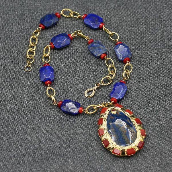 Colares pendentes Jóias Guaiiguai Lapis azul real Lazuli Red Coral Gold Chain Chain colar Ocean Jasper pavimentado jade pingente