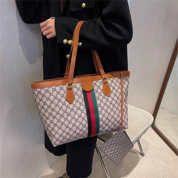 

85% off sell at a low pricelarge capacity winter mother printing armpit tote