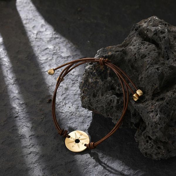 Bracelets de charme Vintage Metal Round Compass Bracelet Cordão de couro ajustável para homens Mulheres jóias de moda GiftScarm