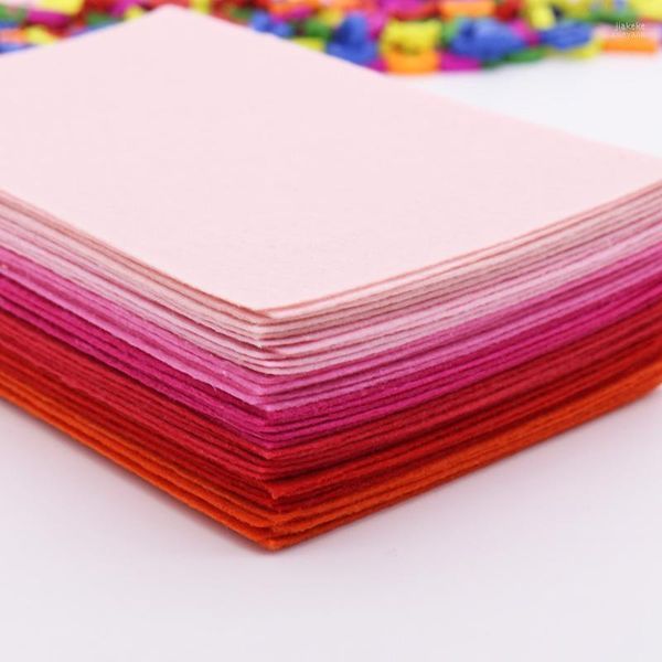 Tessuto Panno di feltro rosa 1mm Tessuti in poliestere Cucito Fai da te Cucito ad ago Fatto a mano Fieltro Feltro Materiale per decorazioni per la casa1