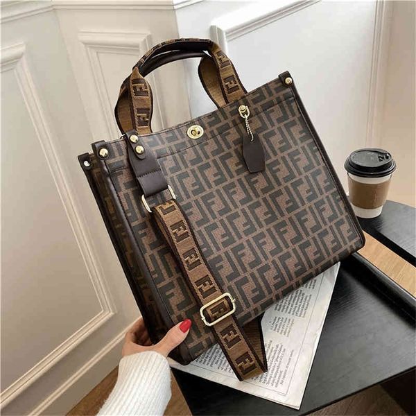 

women's fashion printed texture single shoulder diagonal bag large capacity anti splash sailor tote bag factory store online