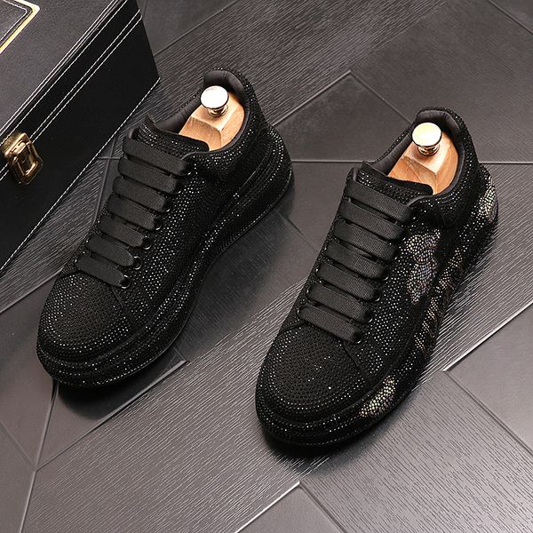 New Style Luxury Men's High Hip-Hop Casual Shoes Men Black Gold Rivets Sapatos Itália Moda de Manomotores Drivante