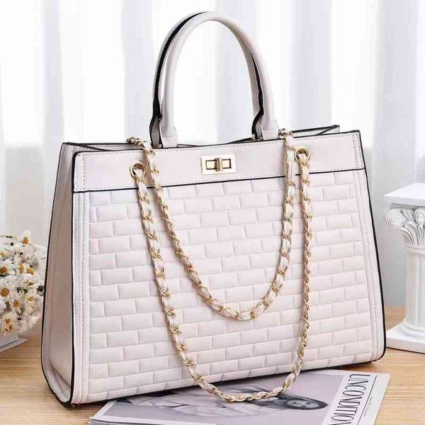 

fashion women's new high-quality versatile bag luxury designer bag woman 2022 chain large capacity tote temperament one shoulder hand