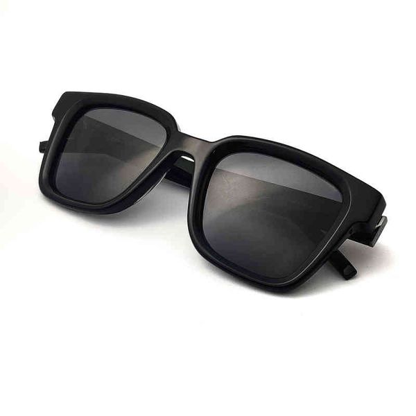 

black square custom 2022 sunglasses mens river, White;black