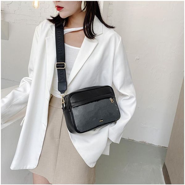

women messenger bags brand men's handbags postman bags spring fashion show functional and practical one-shoulder bag220v