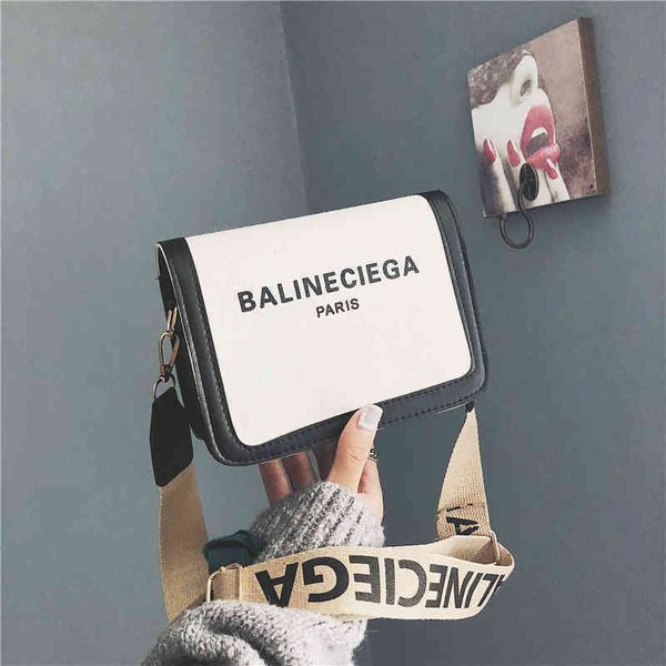 

2022 shoulder bag small wide shoulder belt color contrast small square bag summer chic one shoulde tpwz