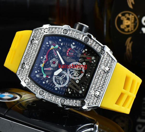 2022 3 pinos relógio de luxo novos relógios de quartzo de diamante de alta qualidade masculinos caixa de aço inoxidável relógio de borracha preta 138