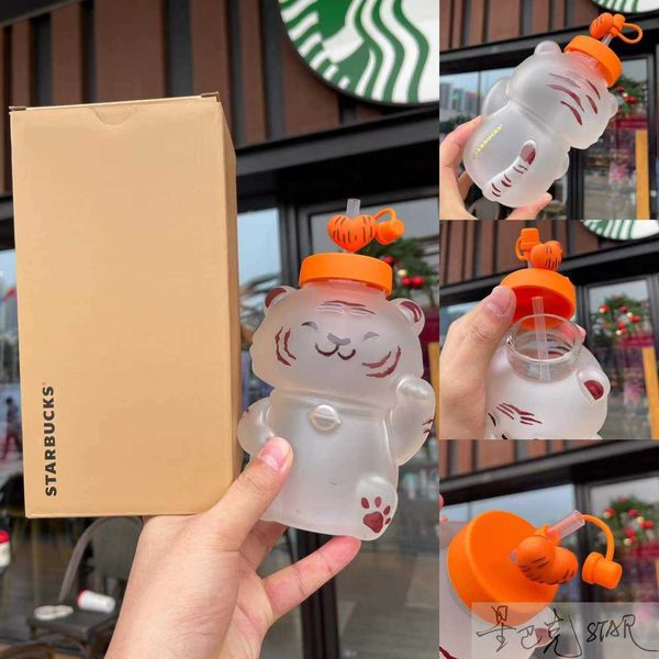

starbucks new year tiger zodiac cup 700ml zhaocaimeng tiger shape straw cup high capacity coffee drinking cup