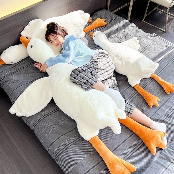 1 peça de brinquedo de ganso branco de pelúcia gigante recheado realista asas grandes abraço de pato massagem travesseiro decorativo almofada para namorado para menina 220706